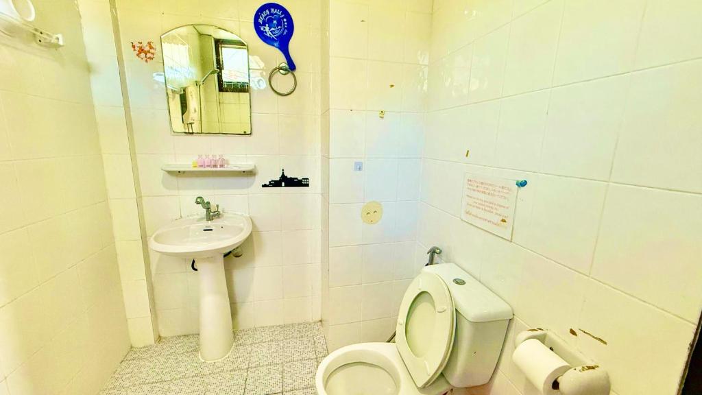 Hill Side Patong Hotel - Resim 24