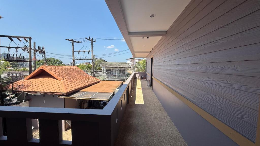 Hill Side Patong Hotel - Resim 19