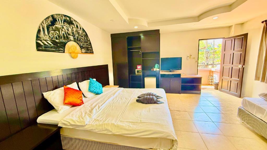 Hill Side Patong Hotel - Resim 2