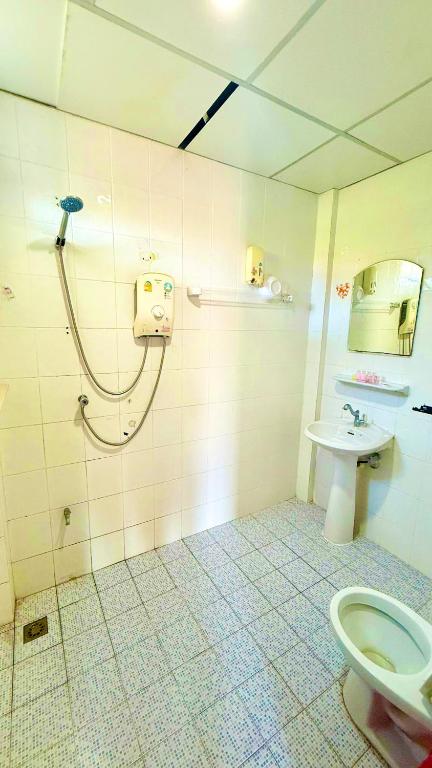 Hill Side Patong Hotel - Resim 16