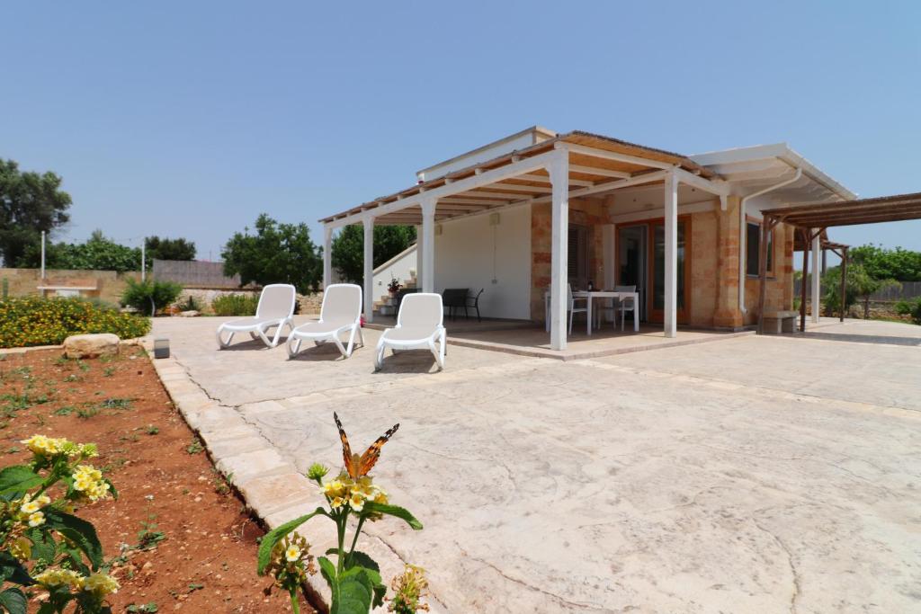 Photo de la galerie de l'établissement Villetta Marechiaro, à Marina di Pescoluse 59 autres photos