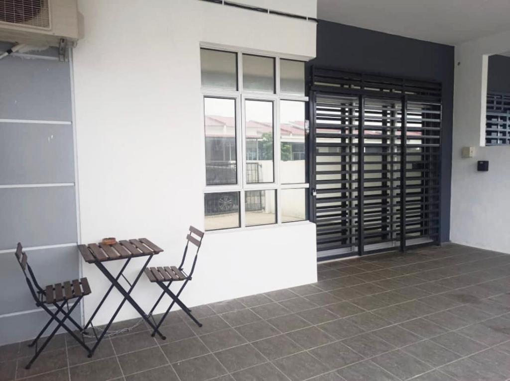 Μπαλκόνι ή βεράντα στο RumaaKita D'Jengka Homestay