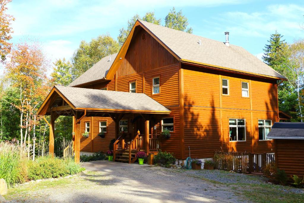 Das Gebäude in dem sich das Bed & Breakfast befindet