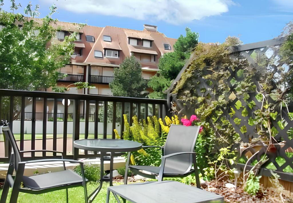 Taman di luar Studio charmant à Villers-sur-Mer avec terrasse - 33 m²