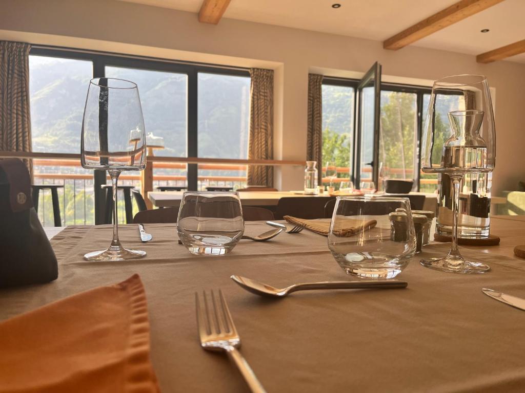 Reštaurácia alebo iné gastronomické zariadenie v ubytovaní La Grange des Eulets