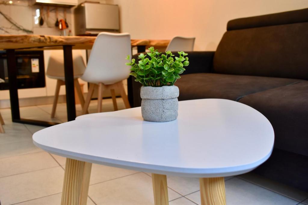 Posezení v ubytování Eden Guest House