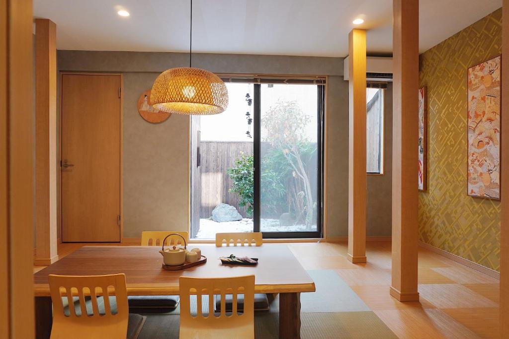 JIA Kagei Osaka 嘉艺Japanese-Style Entire House Sleeps Up to 9 Guests Experience Authentic Japanese Living