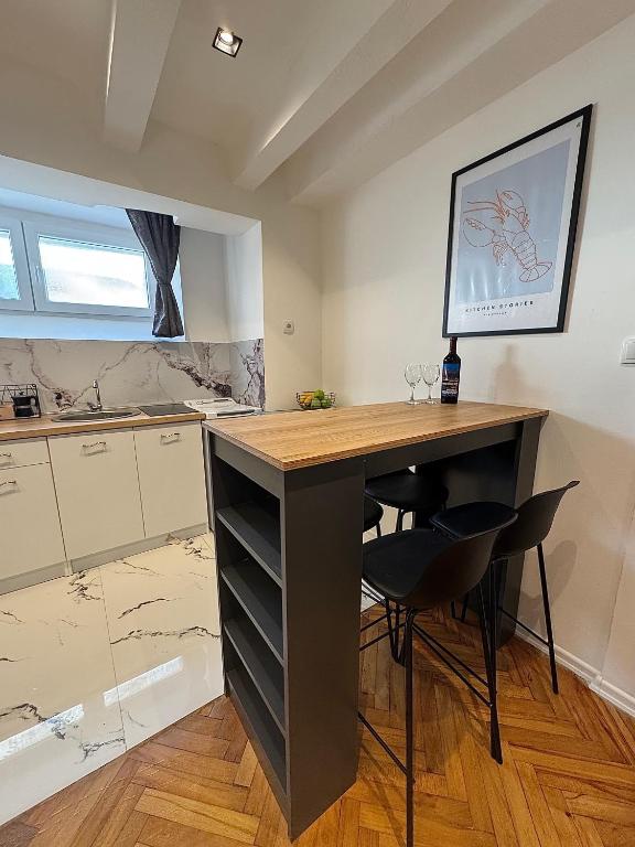 Matija Urban Suits- Downtown - 13