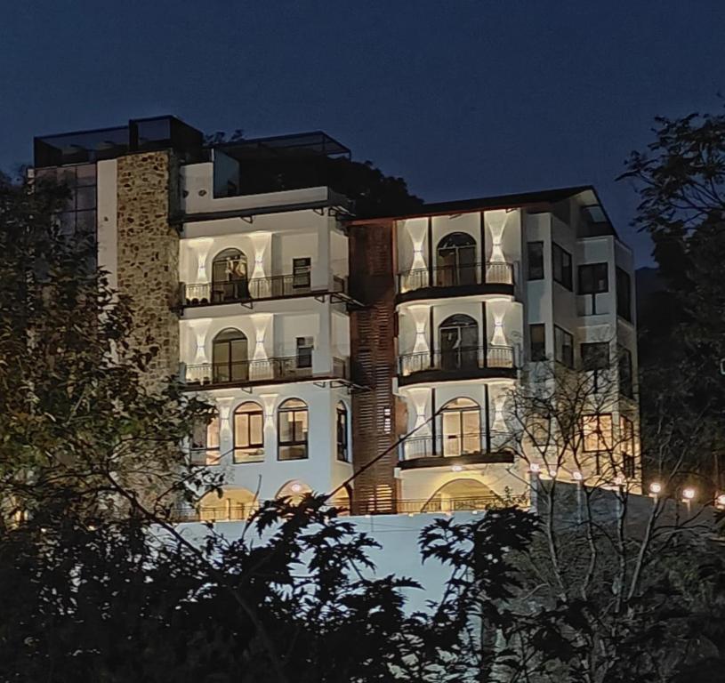 Budova, kde se vila nachází