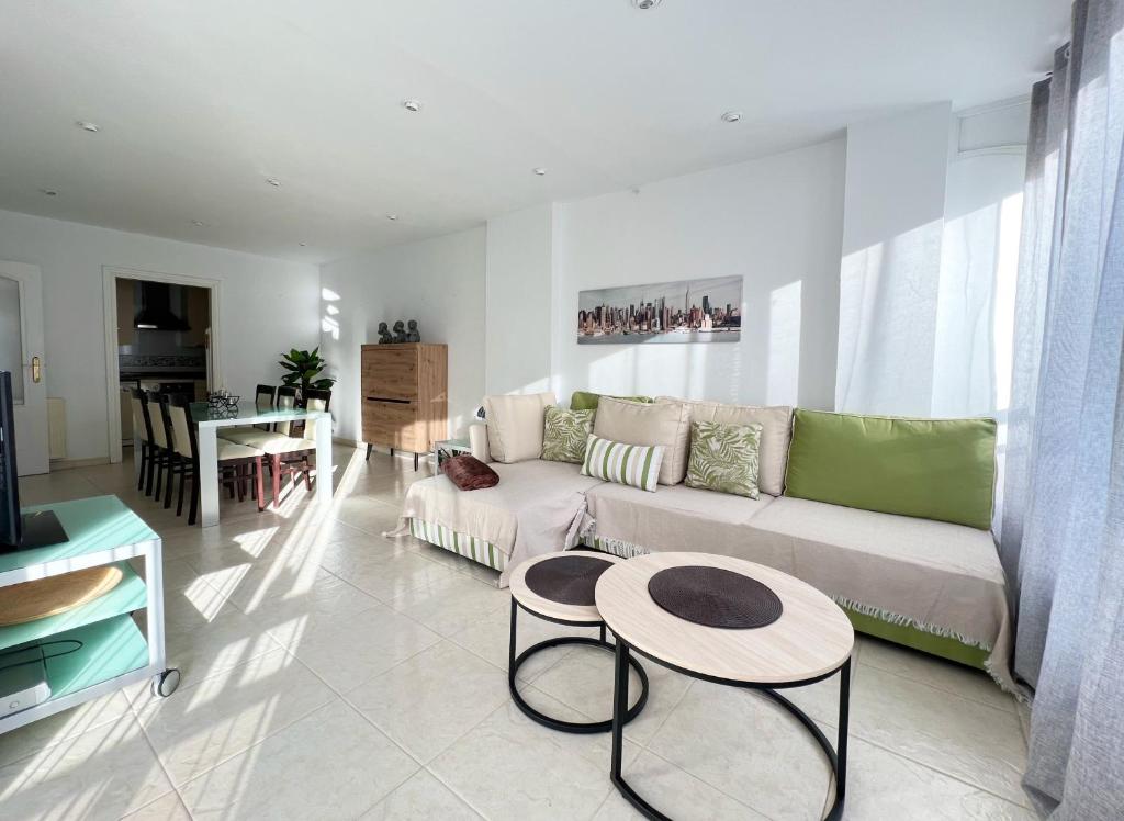 Posedenie v ubytovaní Cozy apartment on the beach of Calpe