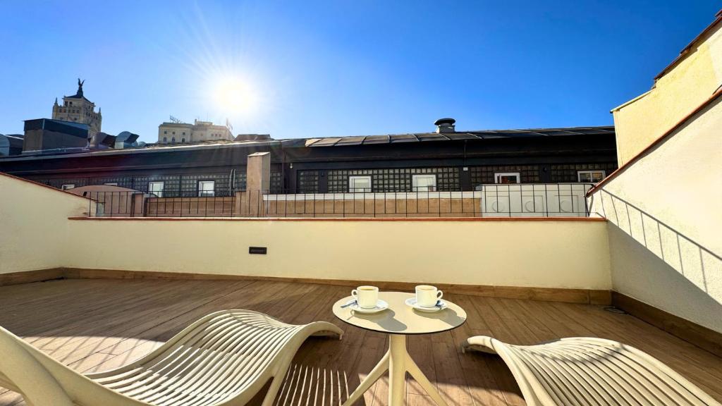 A balcony or terrace at Apartamentos Centro Jardines