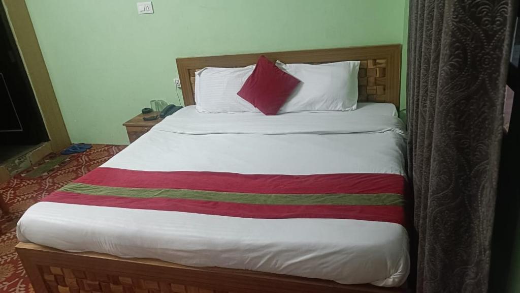 Postel nebo postele na pokoji v ubytování Hotel River View