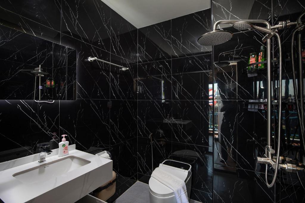 Tuna Boutique Hotel Patong - Resim 39