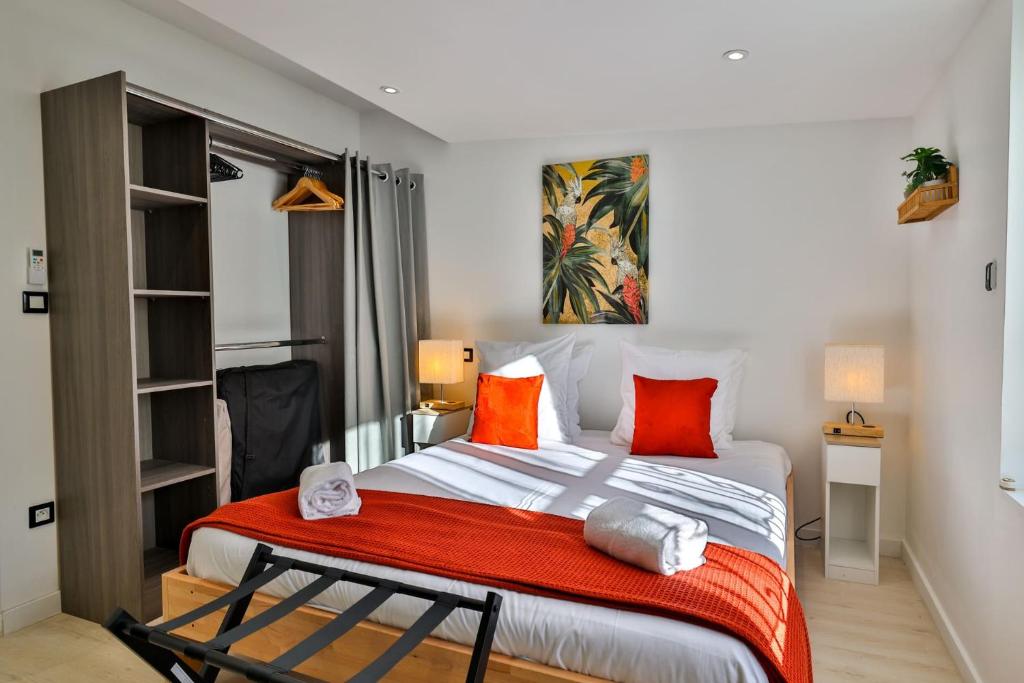 LE LUCIEN Eco-Appart'Hôtel - Angouleme - Centre - Wifi - Parking privé - Classé 4 étoiles - デラックス アパートメント