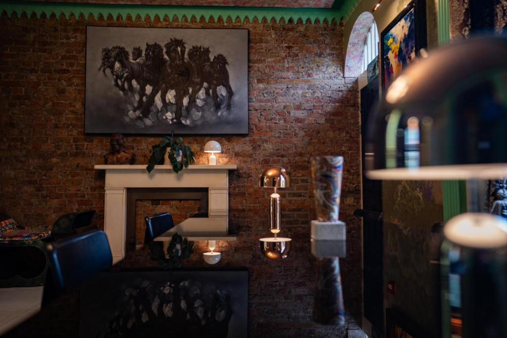 The Melville Hotel by Rokxy- Kings Cross - Resim 41