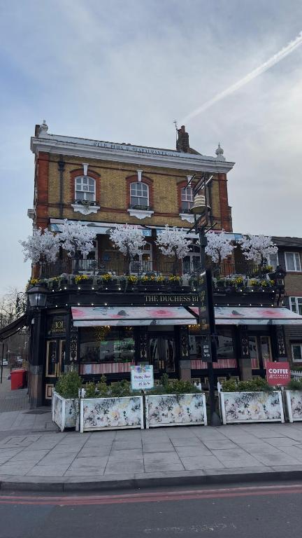 The Duchess Belle Hotel - Resim 17