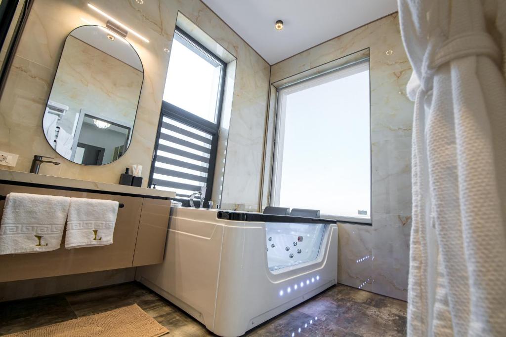 Galactic&Ludmila Suite SPA - Resim 33