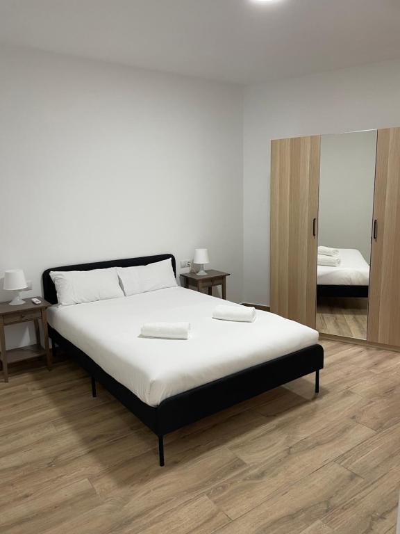 Posteľ alebo postele v izbe v ubytovaní Apartamentos Tarradellas Sants Estació