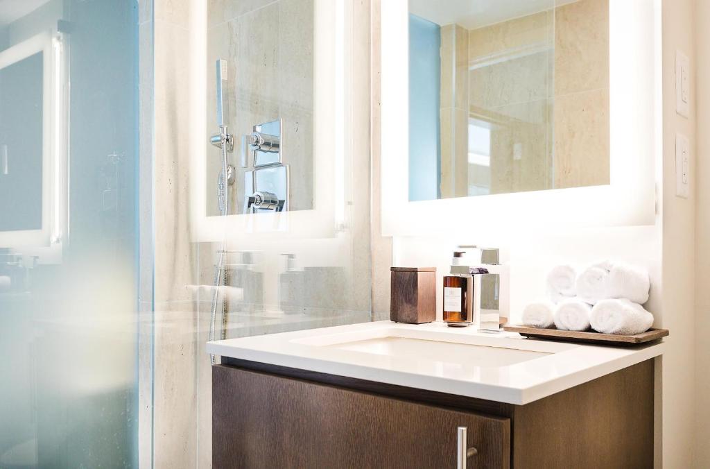 Koupelna v ubytování Iberostar Waves Miami Beach
