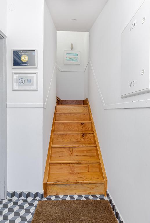 A Lodge in Blue - 19