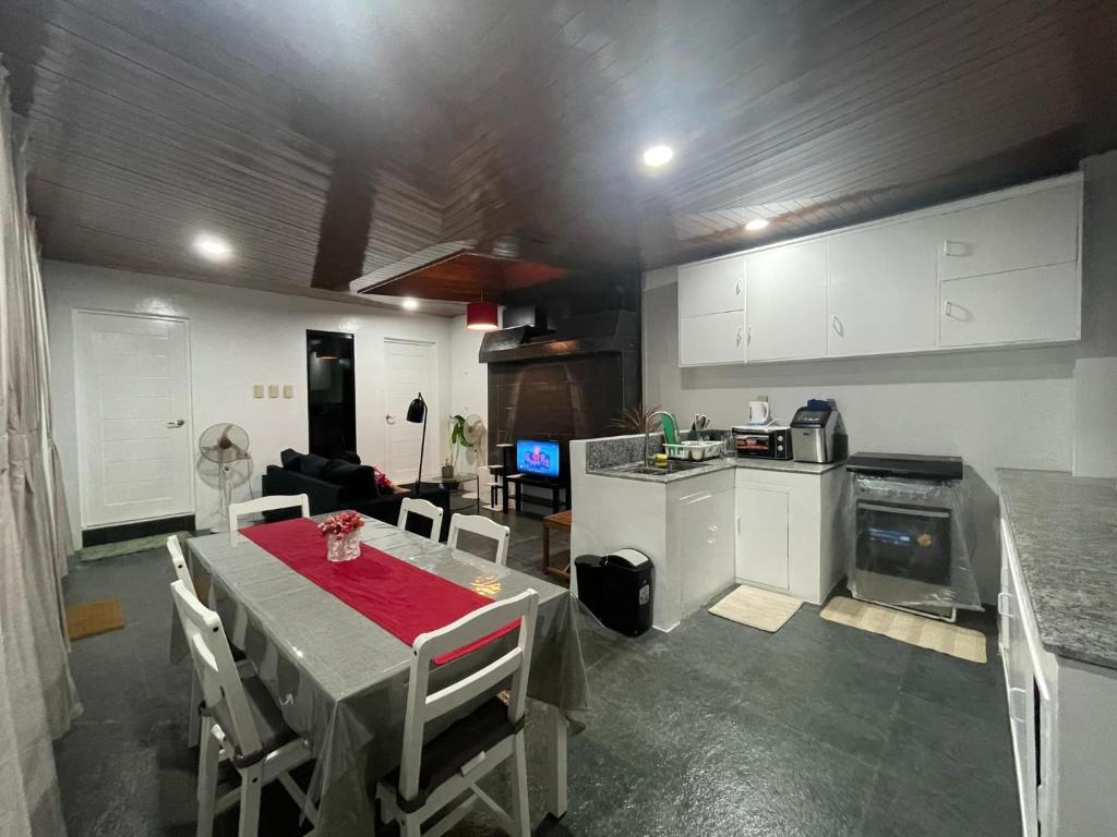 Kuchyň nebo kuchyňský kout v ubytování RLJ Beach House