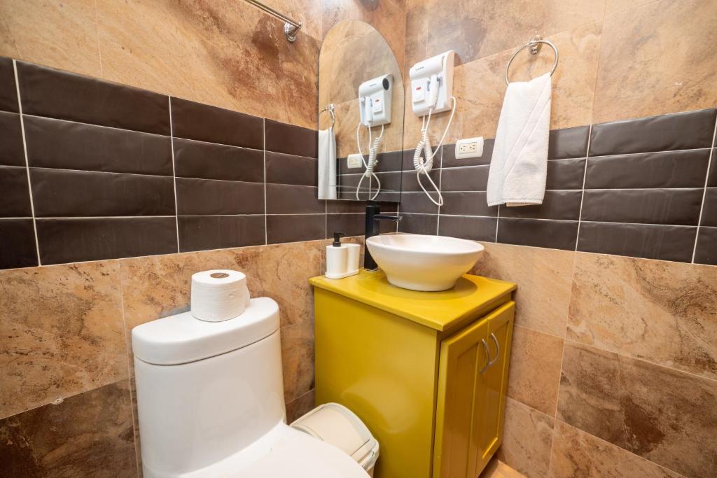 Koupelna v ubytování Hotel La Casona MC