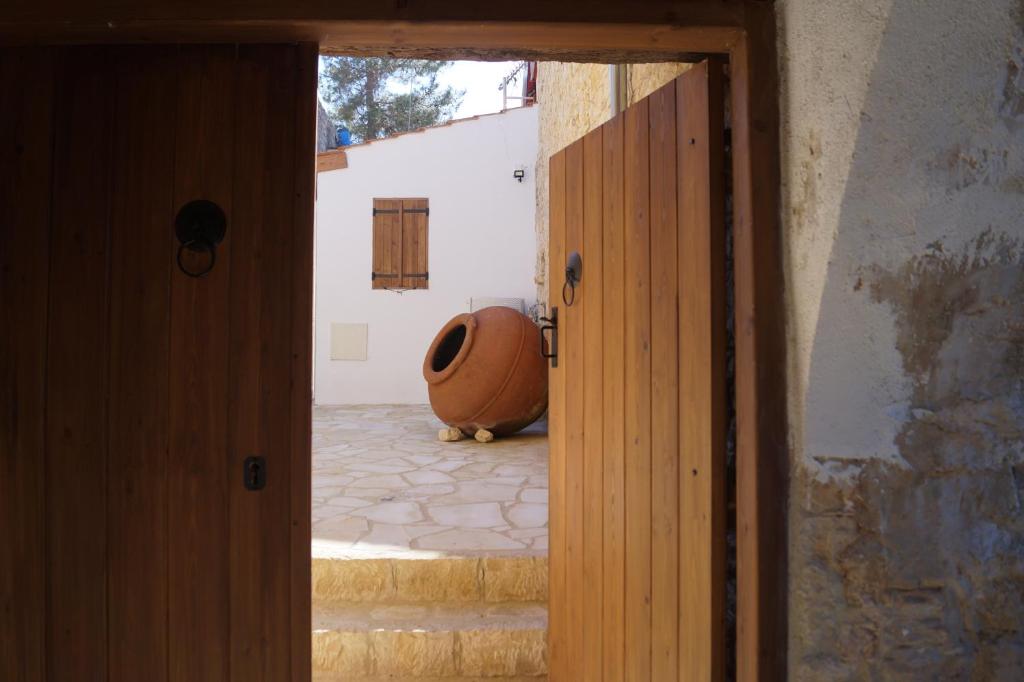 Fotografie z fotogalerie ubytování Eftychia's House v destinaci Lofou