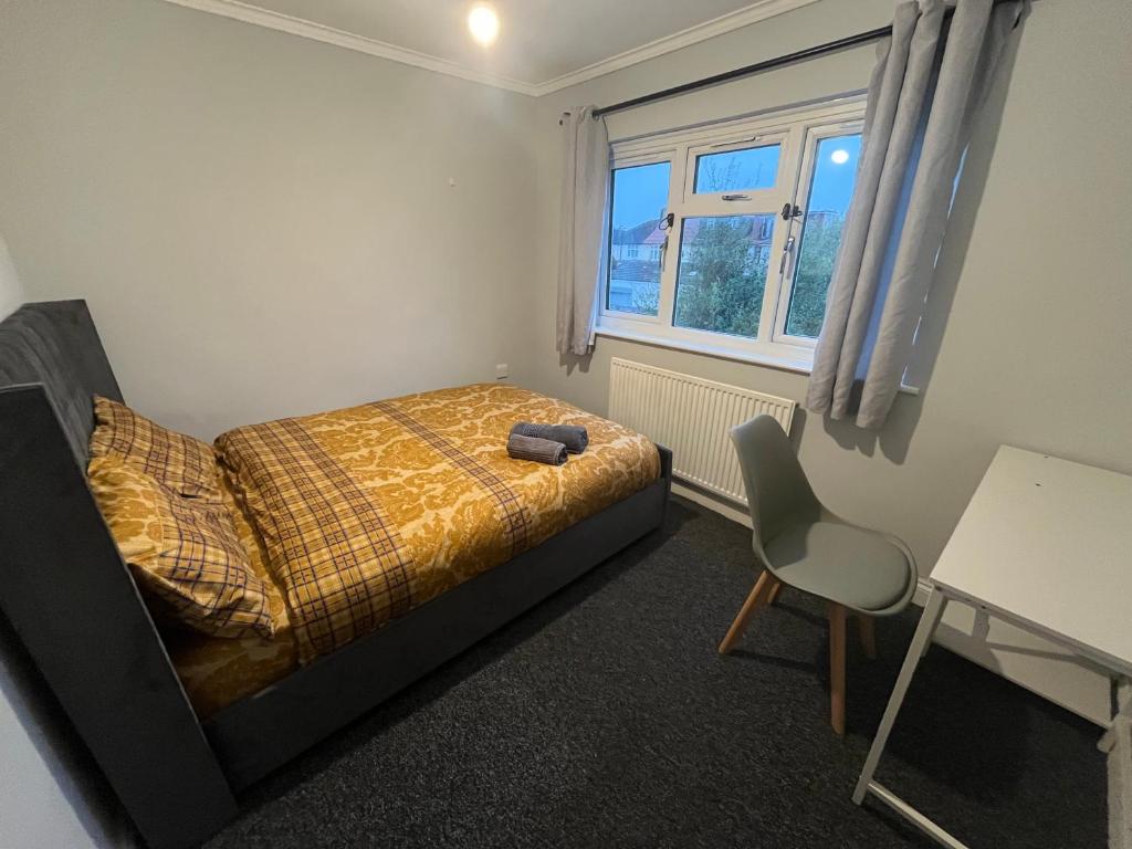 Fenia Estate - Budget Double Room