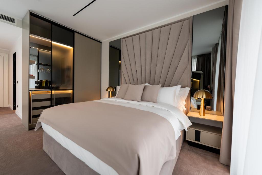 New Belgrade Premium Hotel - Resim 32