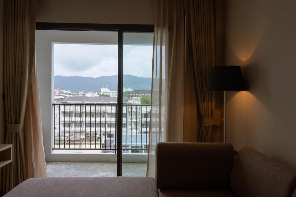 Nespecifikovaný výhled na hory nebo výhled na hory při pohledu z hotelu
