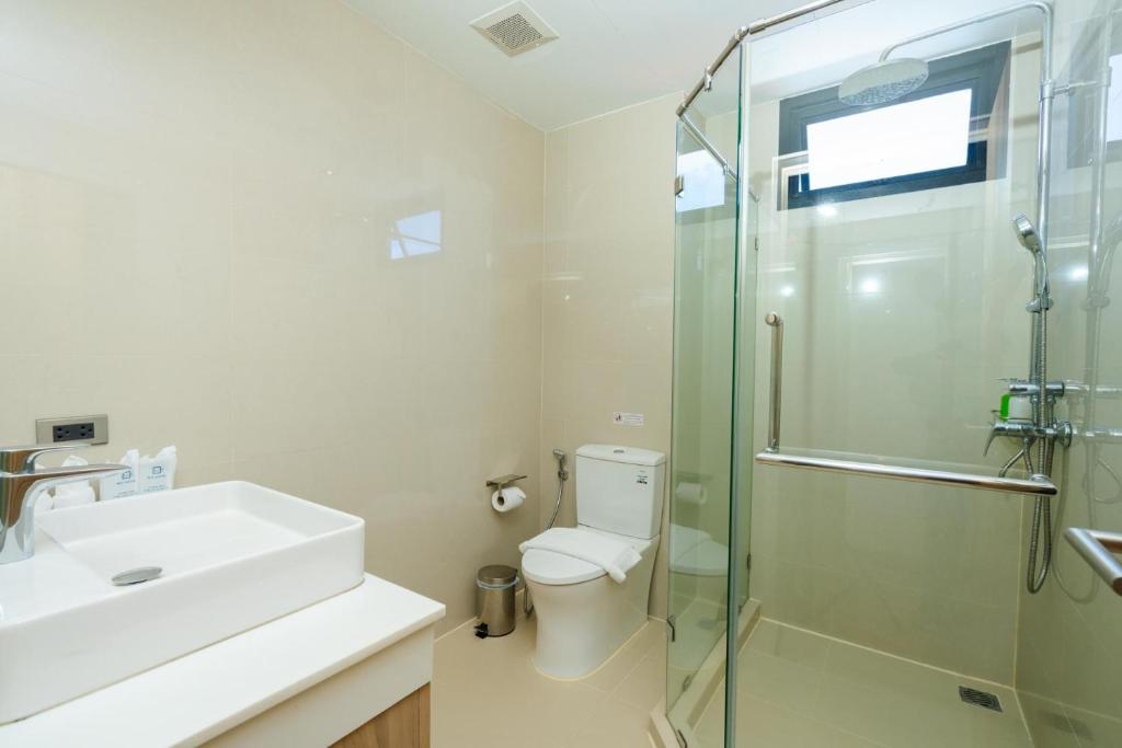 Koupelna v ubytování W3 Hotel