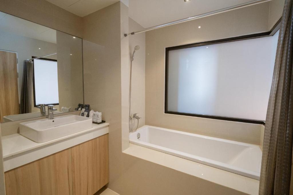 Koupelna v ubytování W3 Hotel