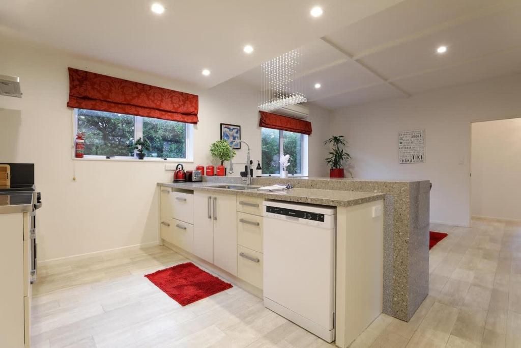 Η κουζίνα ή μικρή κουζίνα στο Groovy on Grey