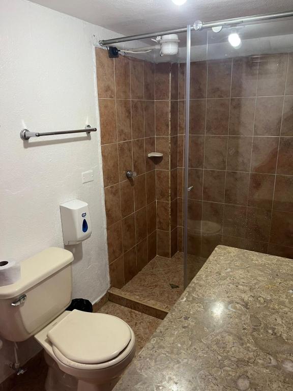 Koupelna v ubytování Hostal Inn II Rionegro