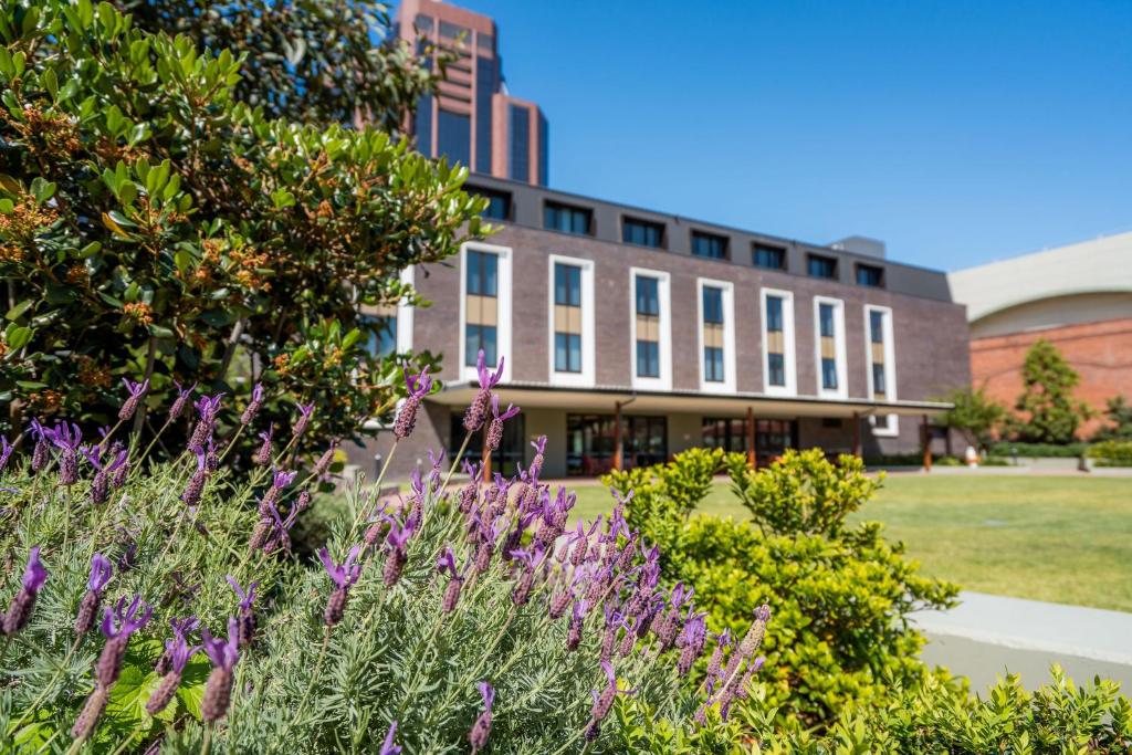 Mary MacKillop Place - Resim 10