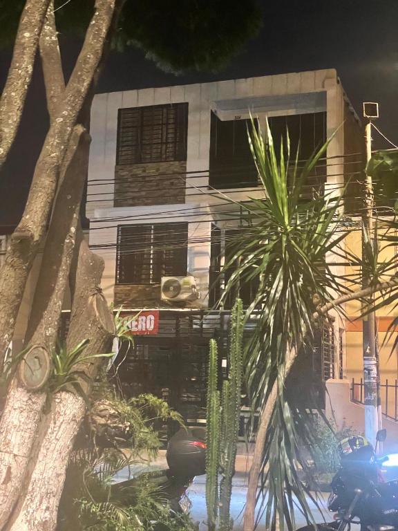 Το κτήριο όπου στεγάζεται  το διαμέρισμα