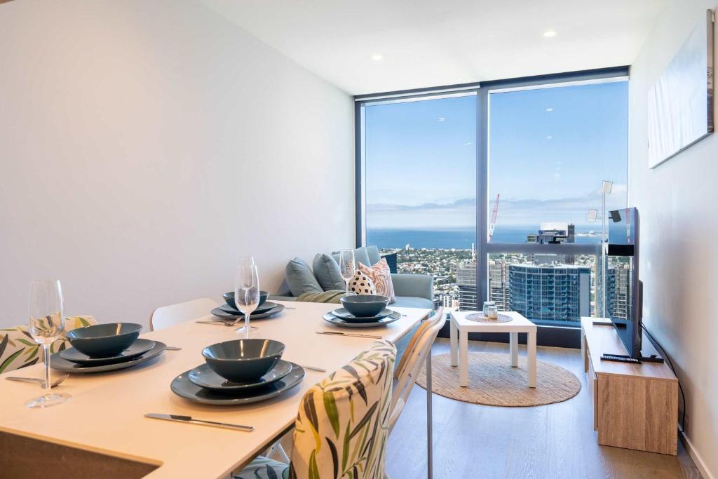 Fotografie z fotogalerie ubytování 108 HighRise Condo Lake Bay View v Melbourne