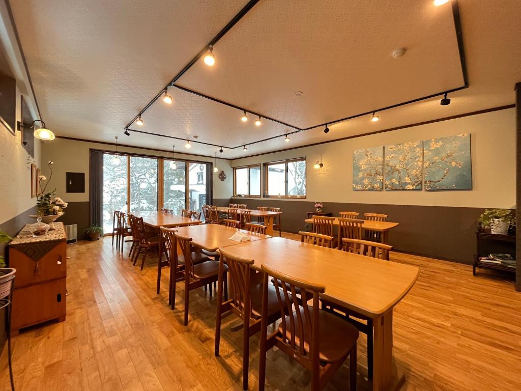 Restaurace v ubytování Yokokura Ryokan