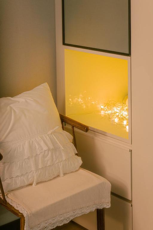 Postel nebo postele na pokoji v ubytování Sim On Chae - one room