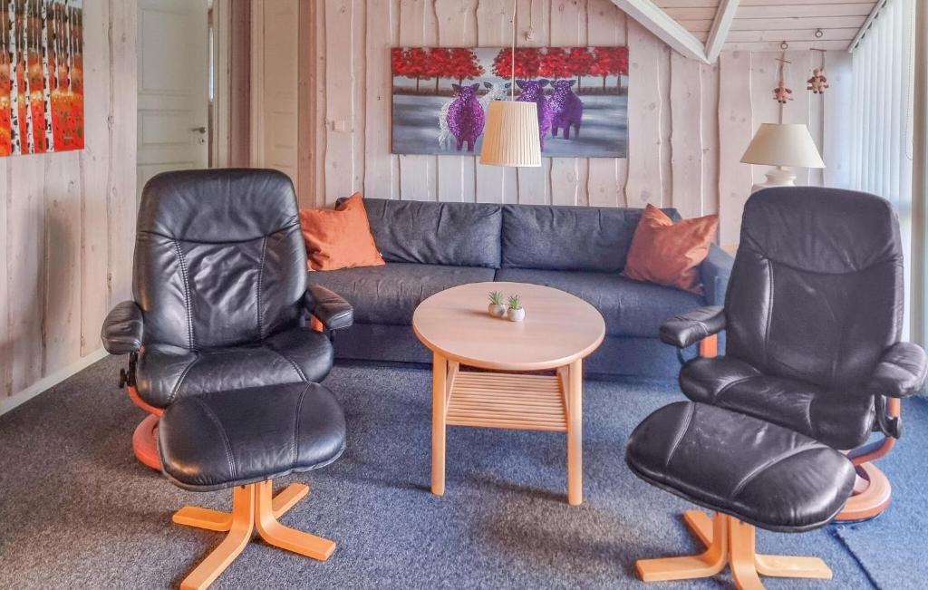 Posezení v ubytování Holiday Home Blomstervangen Oksbøl