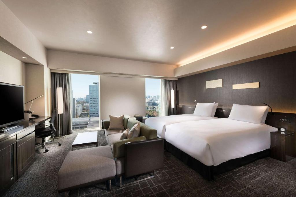 TV a/nebo společenská místnost v ubytování DoubleTree by Hilton Tokyo Ariake