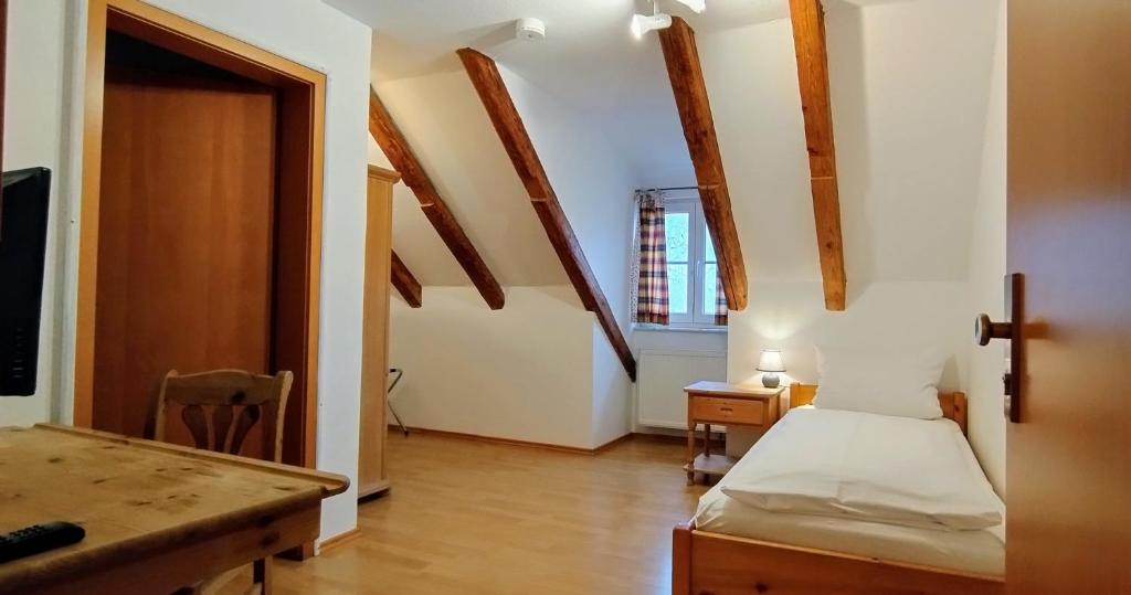 Oberamer Hof - Single Room