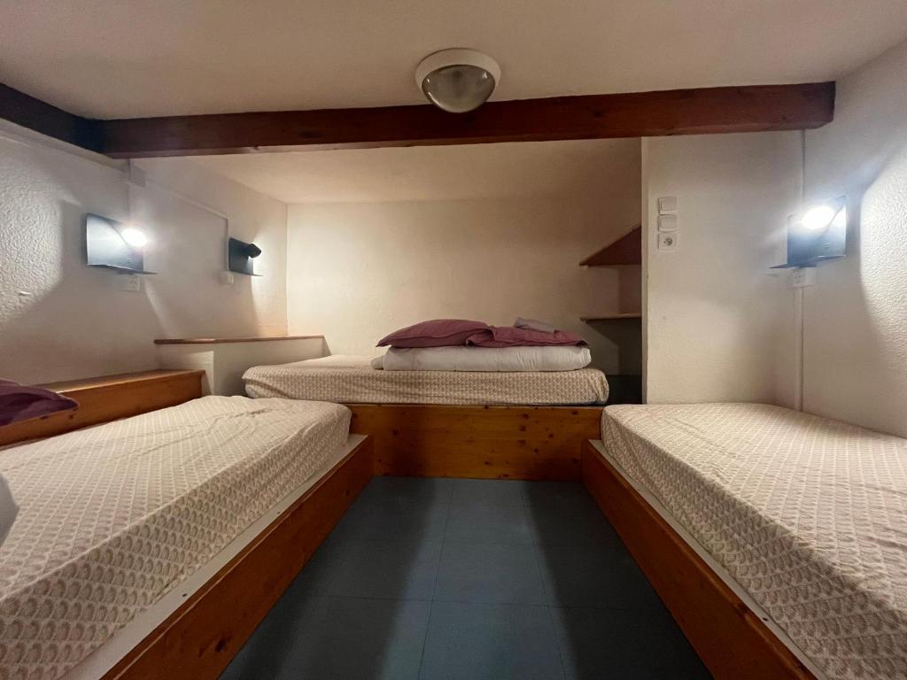 Auberge de Jeunesse HI Le Mont-Dore - Familiekamer Voor 8 Personen Met Eigen Badkamer