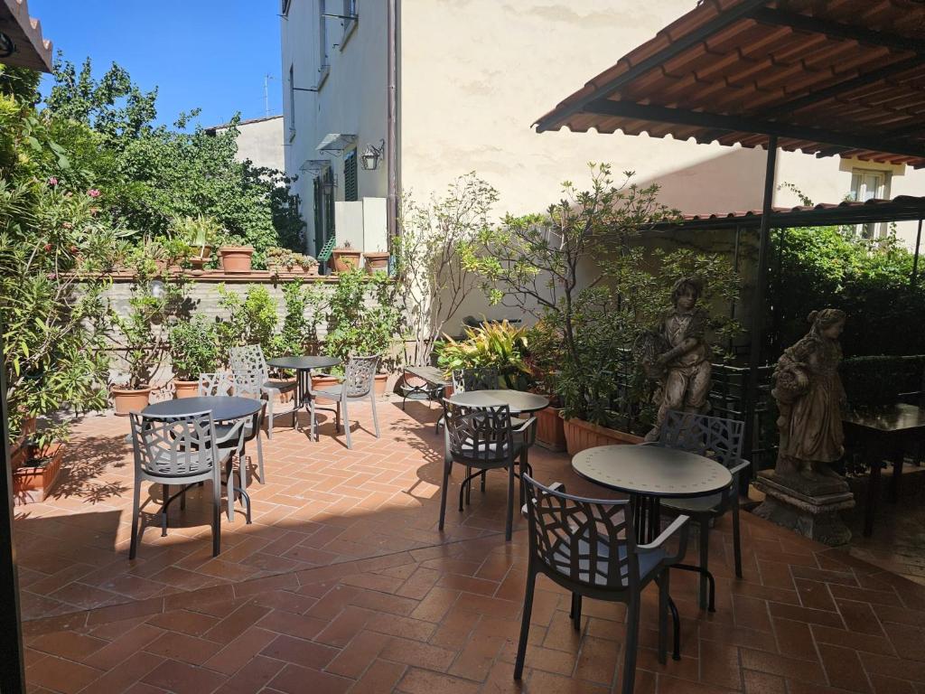 Hotel Camilla Guelfa - Resim 4