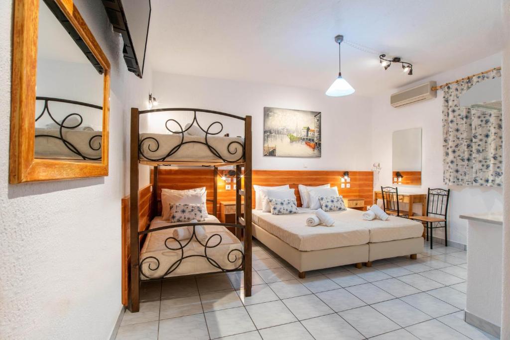 Kontaratos Studios & Apartments - 17