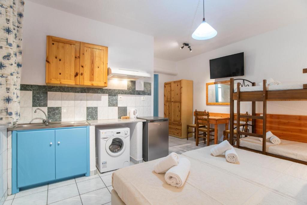 Kontaratos Studios & Apartments - 5