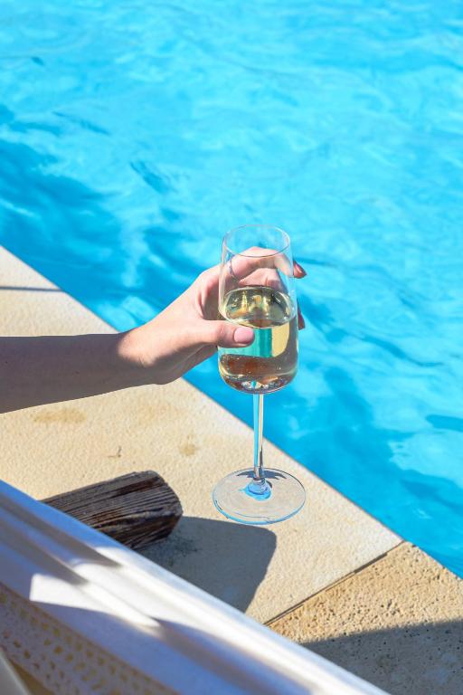 Bazén v ubytování Poggio Leano Boutique Hotel nebo v jeho okolí