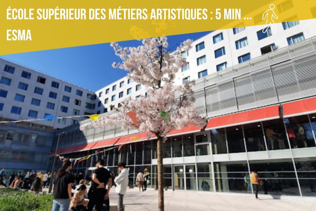 Fotografia z galérie ubytovania AMJA Proche clinique Saint-Roch apt 3 chambres 3 salles de bain parking gratuit idéal famille groupe coworking 10 min centre ville 10 min plage 5 min sortie autoroute v destinácii Montpellier