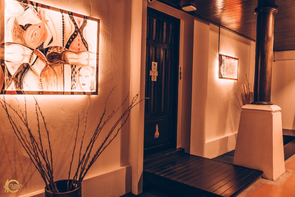 Climax Berlin - Resim 3