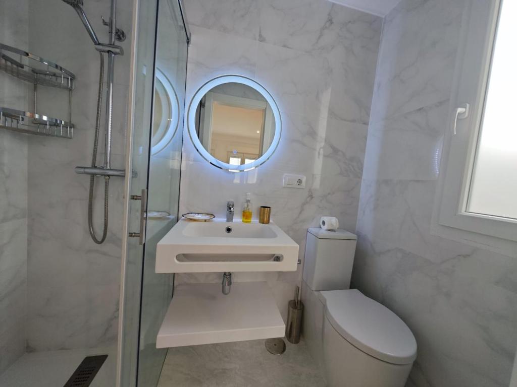 Koupelna v ubytování Tomás Paredes, Vigo, 3 habitaciones